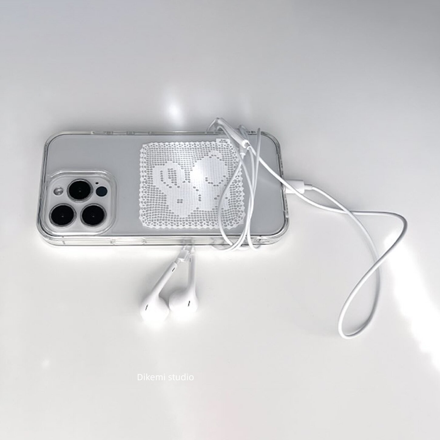 Korean Ins White Lace Pattern  - Resin Art Phone Case review and price